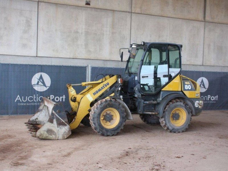Radlader vrste Komatsu WA80-5, Gebrauchtmaschine v Antwerpen (Slika 1)
