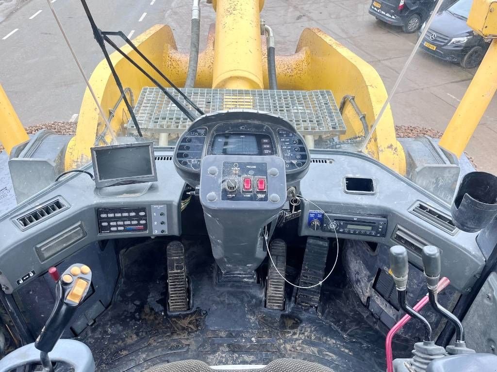 Radlader of the type Komatsu WA800-3E0 - Good Working Condition / CE Certified, Gebrauchtmaschine in Veldhoven (Picture 9)
