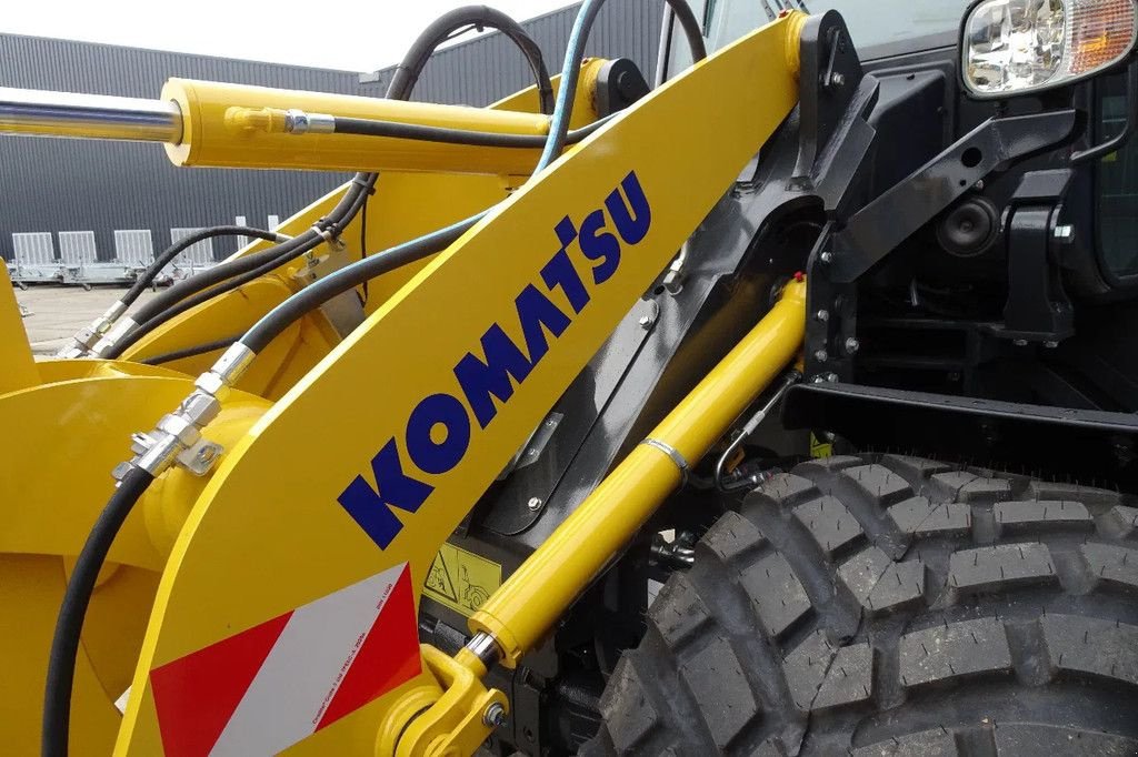 Radlader of the type Komatsu WA80M Wielader Shovel, Neumaschine in Losdorp (Picture 11)