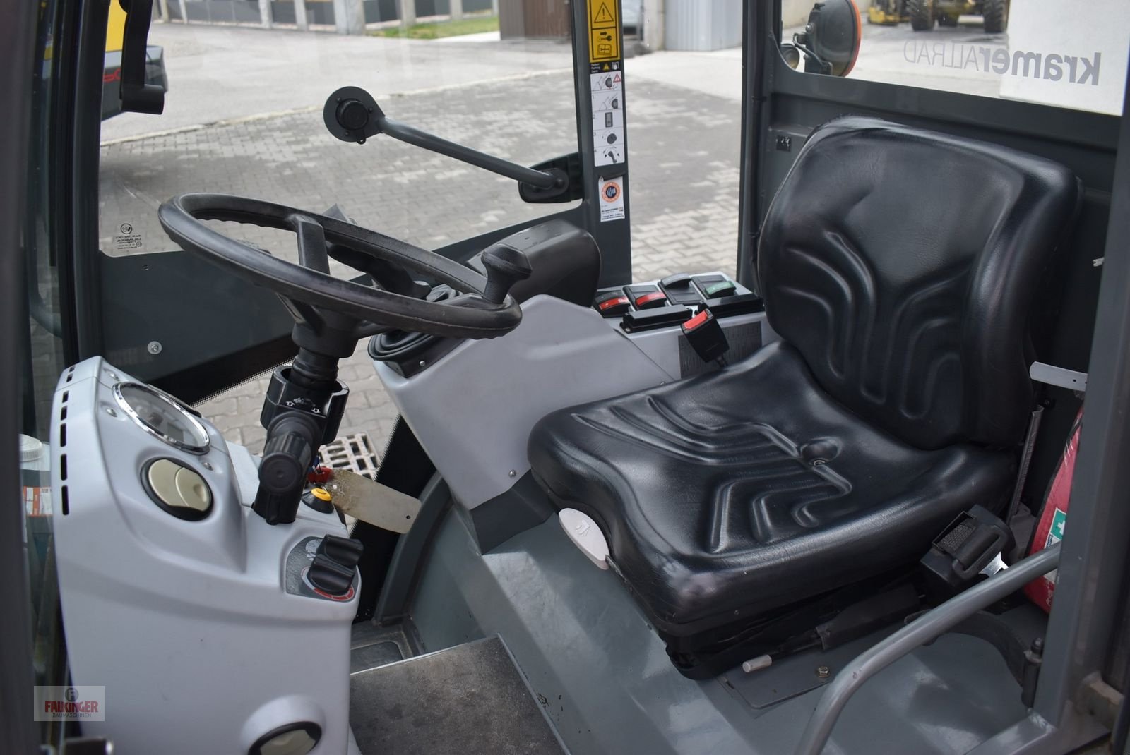 Radlader of the type Kramer 350, Gebrauchtmaschine in Putzleinsdorf (Picture 5)