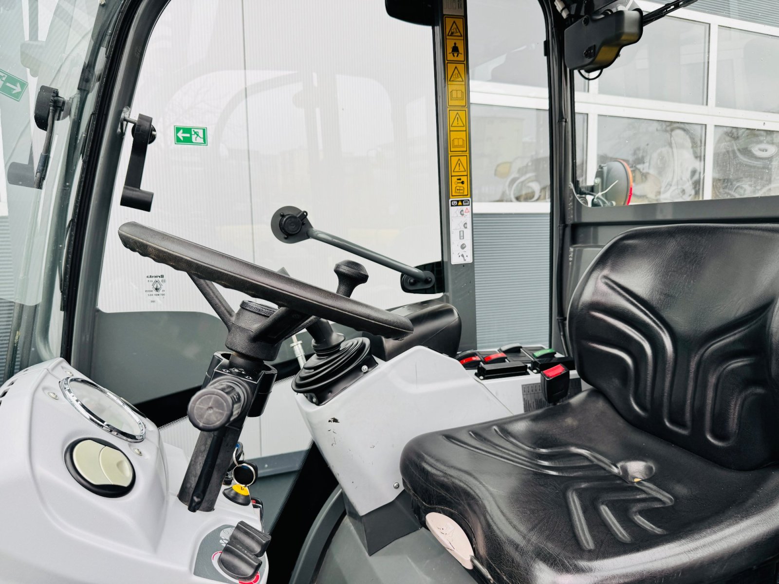 Radlader of the type Kramer 5035 / 350 - 1. HAND, Gebrauchtmaschine in Falkenstein (Picture 7)