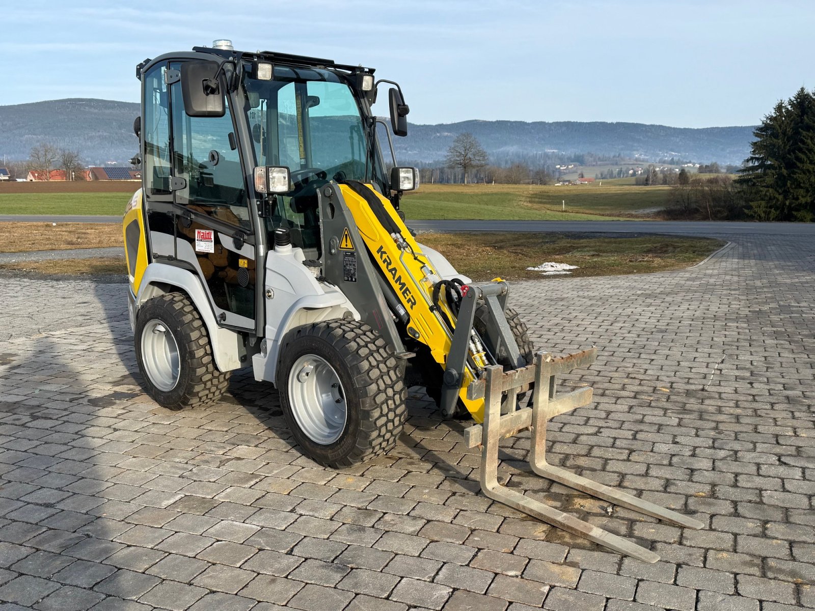 Radlader typu Kramer 5035 mit Breitreifen, Gebrauchtmaschine v Neureichenau (Obrázek 3)