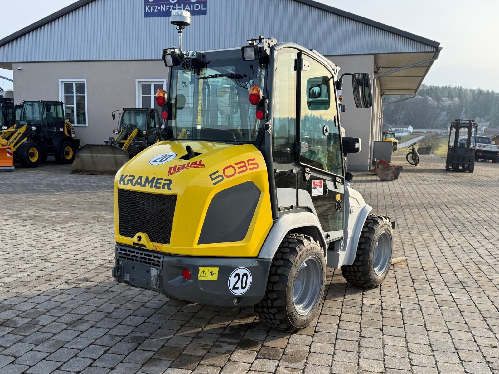 Radlader typu Kramer 5035 mit Breitreifen, Gebrauchtmaschine v Neureichenau (Obrázek 5)