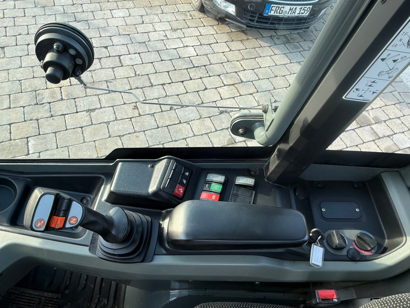 Radlader typu Kramer 5035 mit Breitreifen, Gebrauchtmaschine v Neureichenau (Obrázek 12)