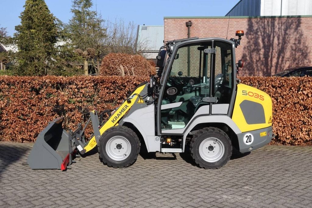 Radlader des Typs Kramer 5035, Neumaschine in Antwerpen (Bild 2)