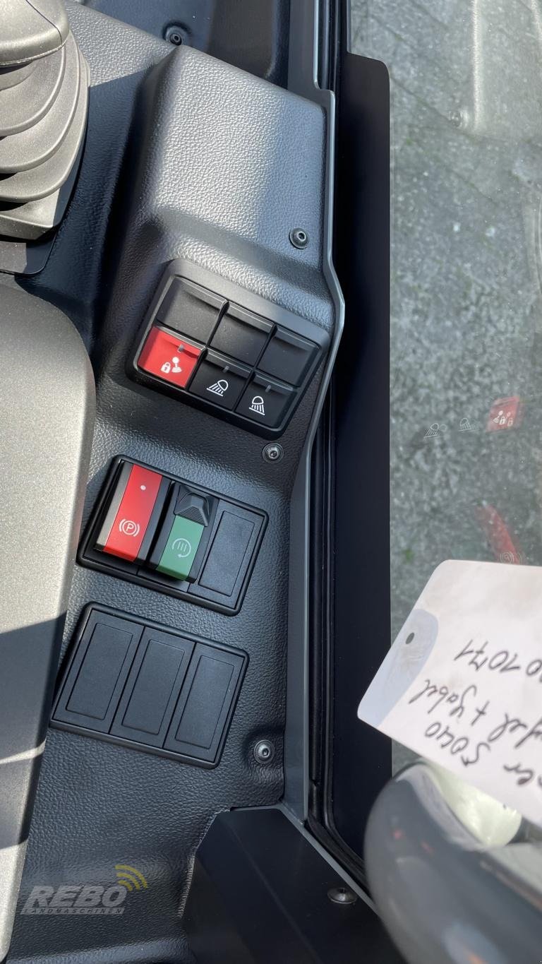 Radlader of the type Kramer 5040, Neumaschine in Edewecht (Picture 22)