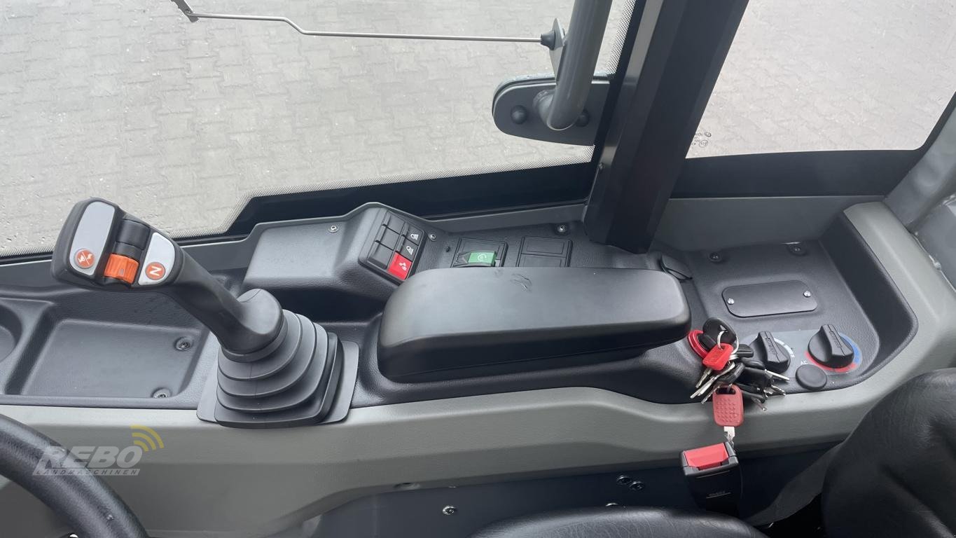 Radlader of the type Kramer 5040, Neumaschine in Aurich (Picture 16)