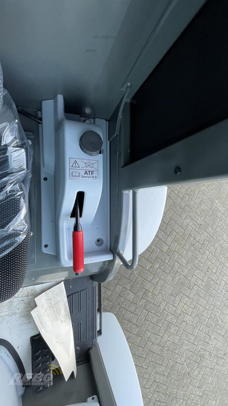 Radlader of the type Kramer 5050, Neumaschine in Lütjenburg (Picture 24)