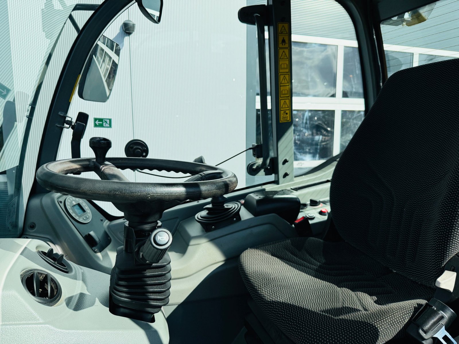 Radlader des Typs Kramer 5075, Gebrauchtmaschine in Falkenstein (Bild 6)