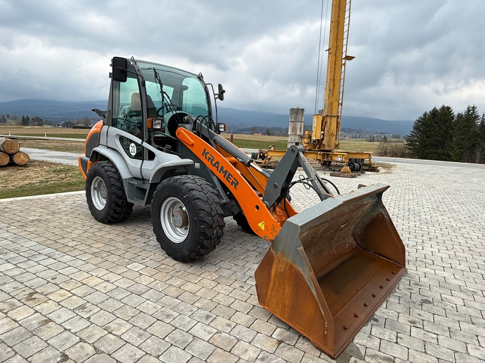 Radlader типа Kramer 680, Gebrauchtmaschine в Neureichenau (Фотография 3)