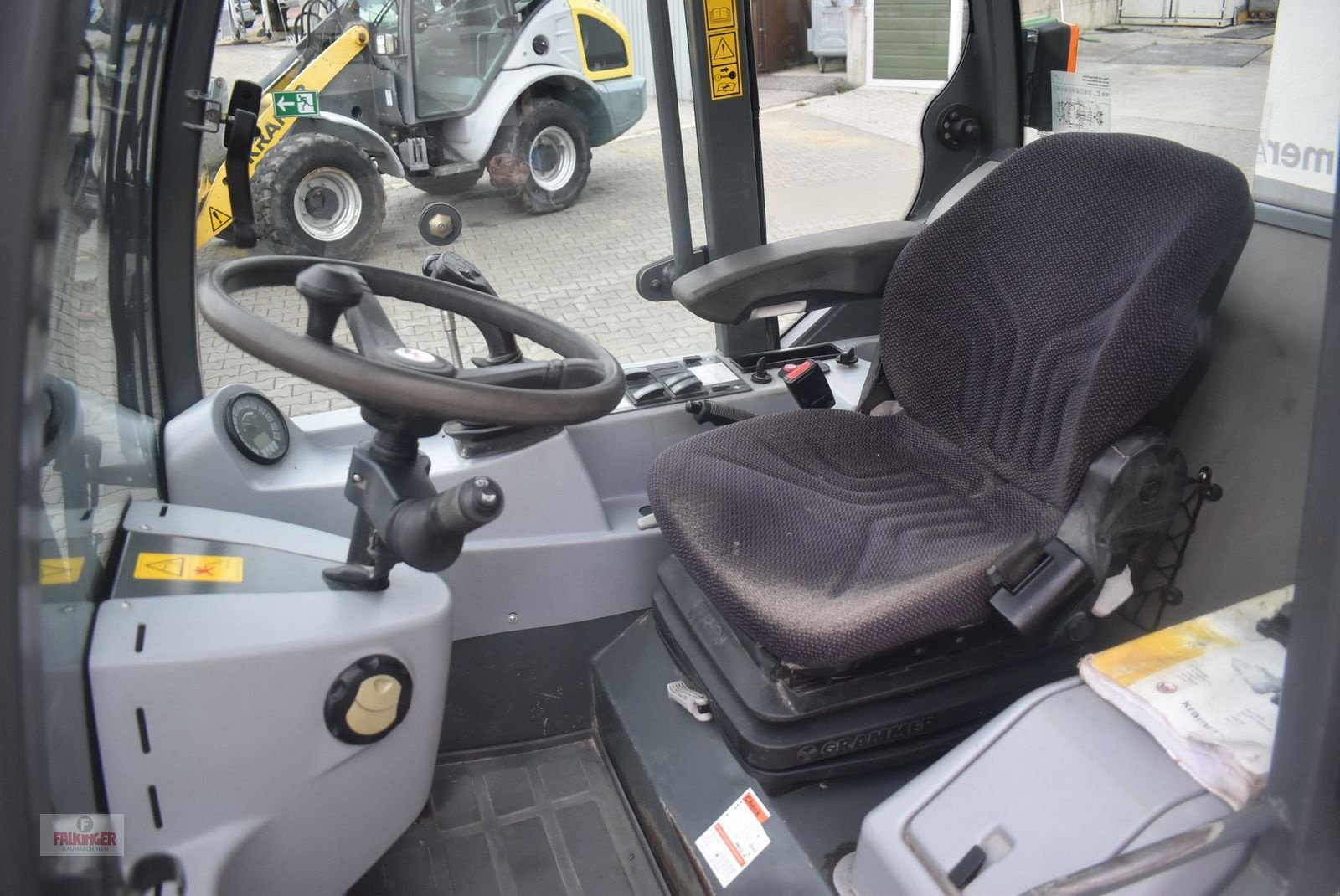 Radlader of the type Kramer 750 mit Straßenzulassung, Gebrauchtmaschine in Putzleinsdorf (Picture 5)