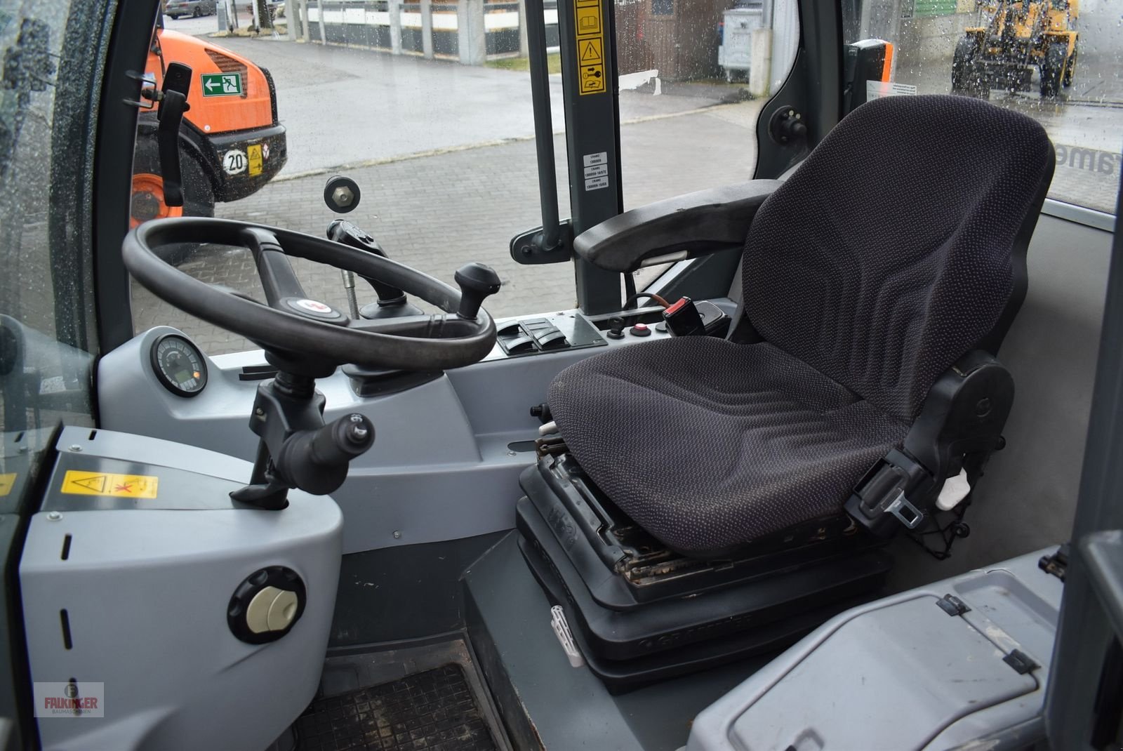 Radlader типа Kramer 750, Gebrauchtmaschine в Putzleinsdorf (Фотография 5)