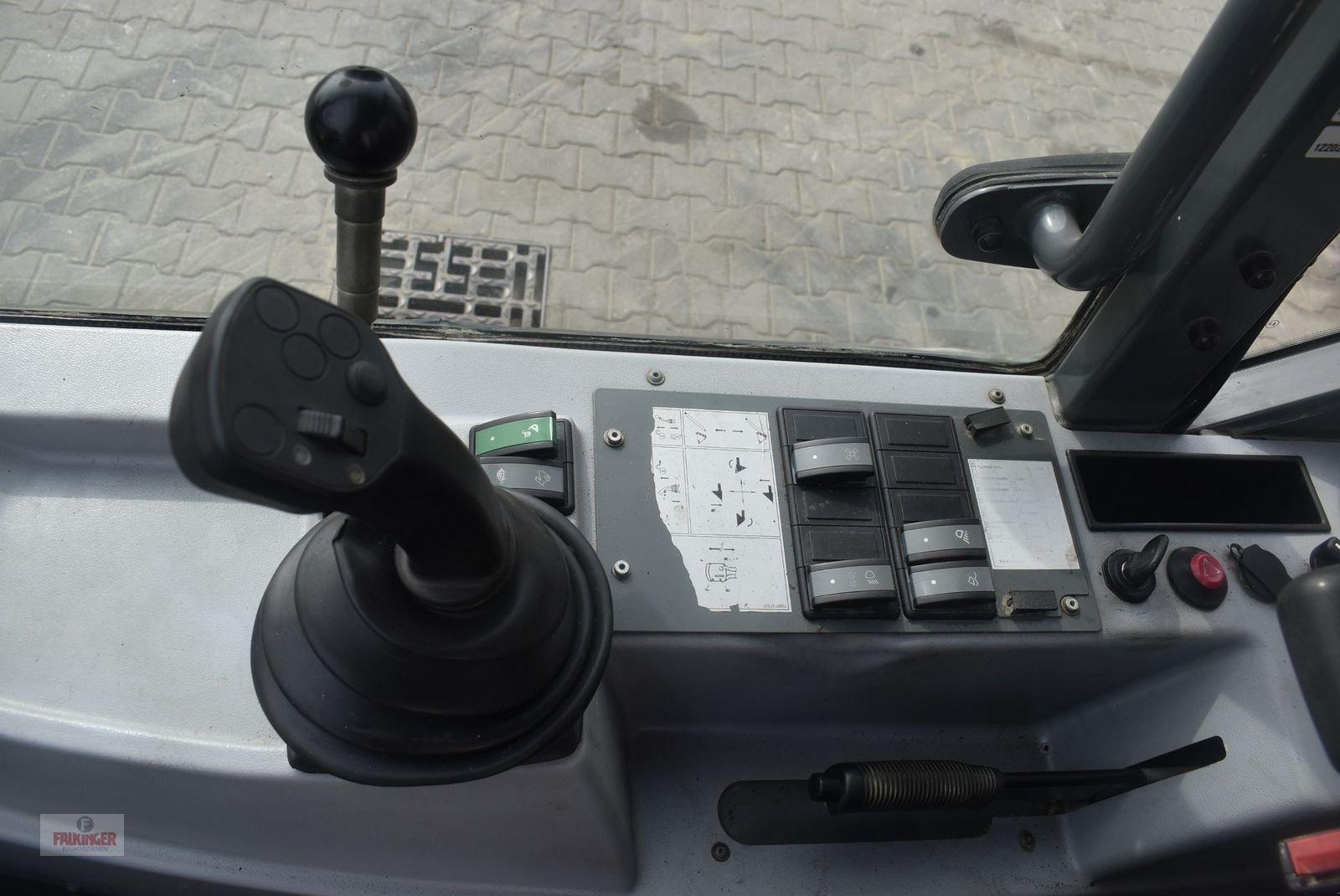 Radlader типа Kramer 750, Gebrauchtmaschine в Putzleinsdorf (Фотография 7)