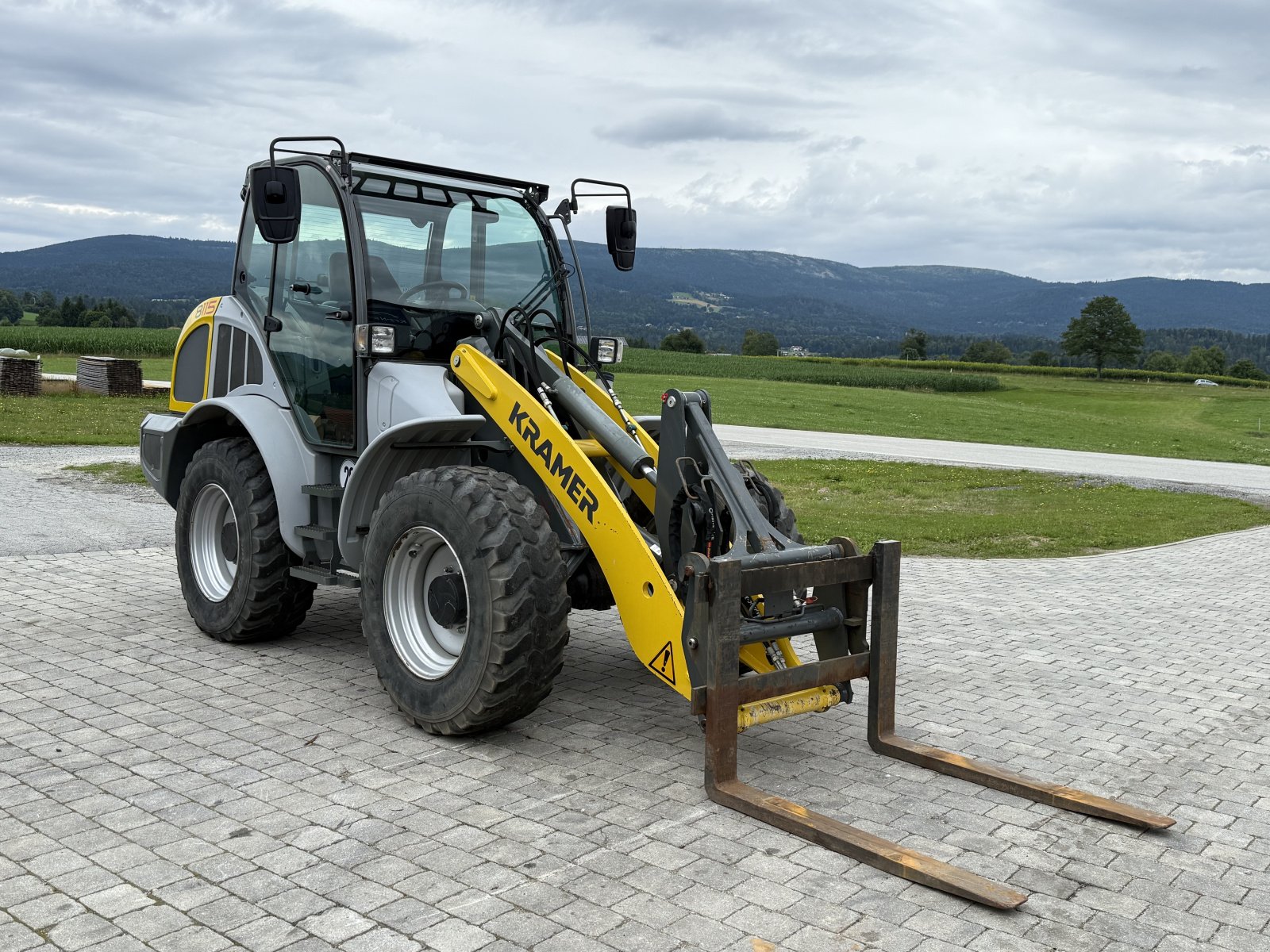 Radlader of the type Kramer 8115, Gebrauchtmaschine in Neureichenau (Picture 3)