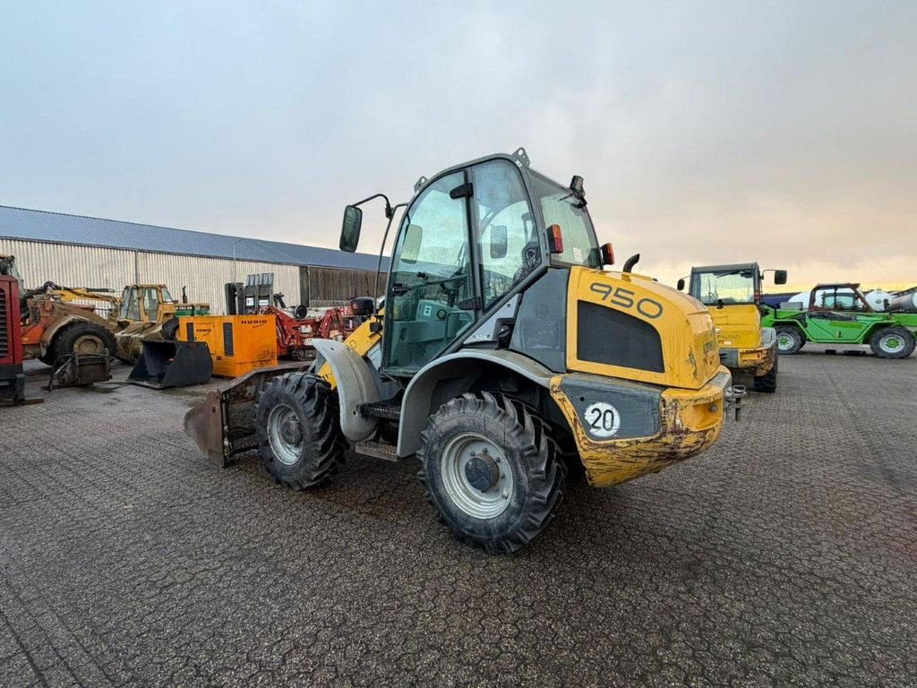 Radlader des Typs Kramer 950, Gebrauchtmaschine in Antwerpen (Bild 8)