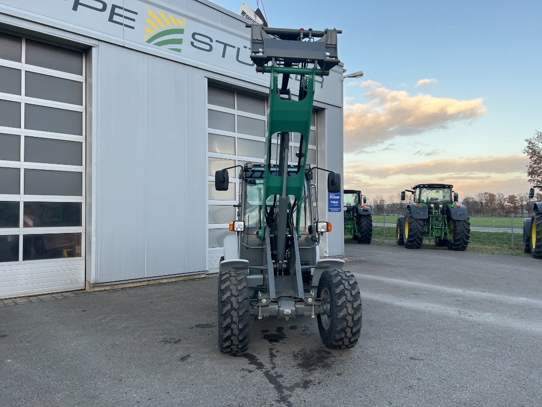 Radlader of the type Kramer KL 19.5, Neumaschine in Steinheim-Bergheim (Picture 2)