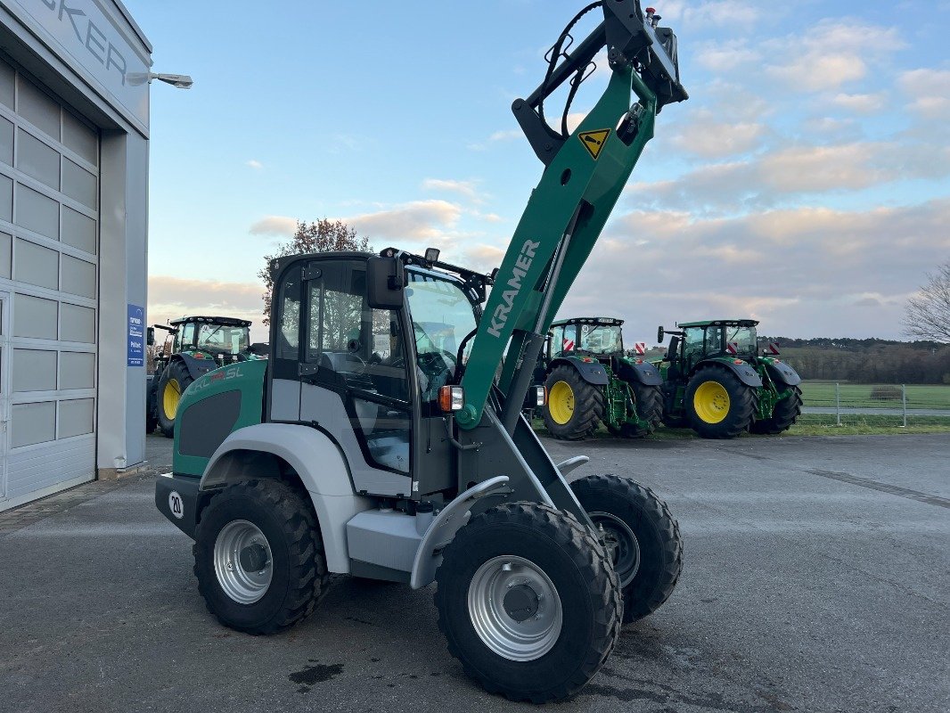 Radlader of the type Kramer KL 19.5, Neumaschine in Steinheim-Bergheim (Picture 3)