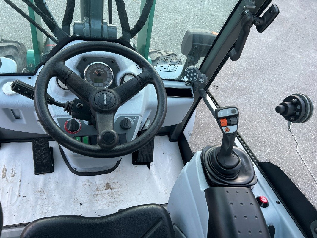 Radlader of the type Kramer KL 19.5, Neumaschine in Steinheim-Bergheim (Picture 8)