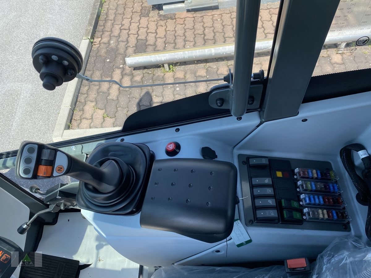 Radlader des Typs Kramer KL 25.5 T, Neumaschine in Markt Hartmannsdorf (Bild 5)