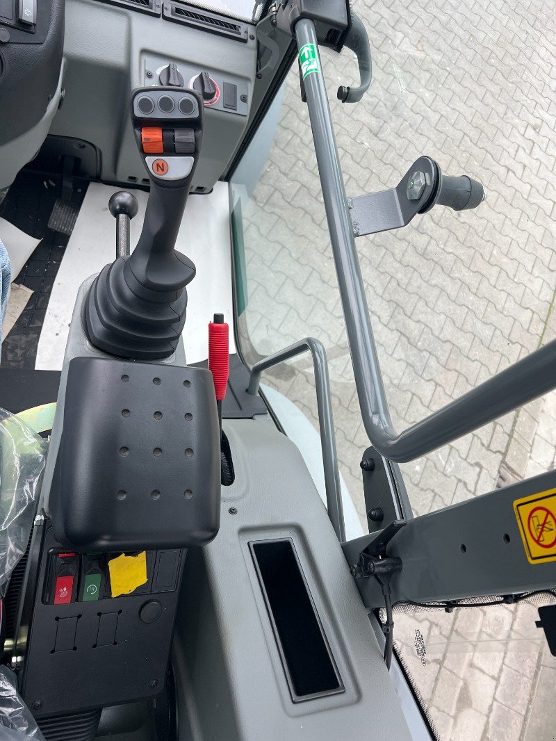 Radlader des Typs Kramer KL 43.8L, Neumaschine in Lauterberg/Barbis (Bild 10)