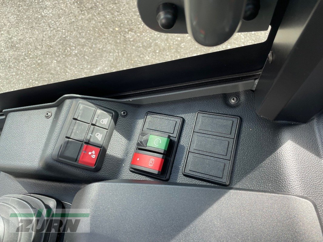 Radlader of the type Kramer KL12.5, Neumaschine in Rot am See (Picture 11)