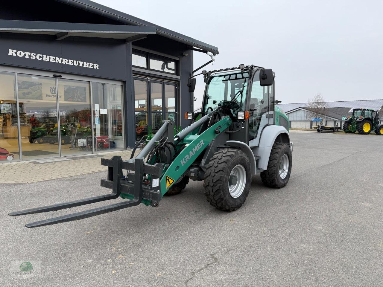 Radlader of the type Kramer KL25.5, Neumaschine in Münchberg (Picture 2)