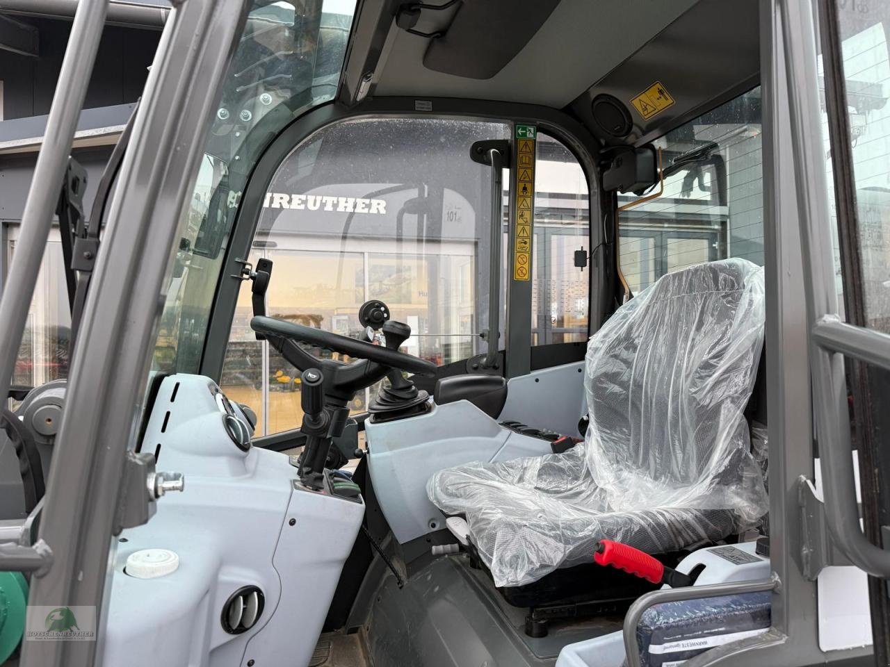 Radlader of the type Kramer KL25.5, Neumaschine in Münchberg (Picture 10)