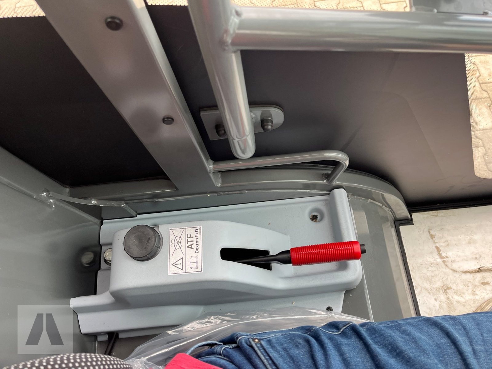 Radlader des Typs Kramer KL25.5, Neumaschine in Tettenweis I Karpfham (Bild 16)