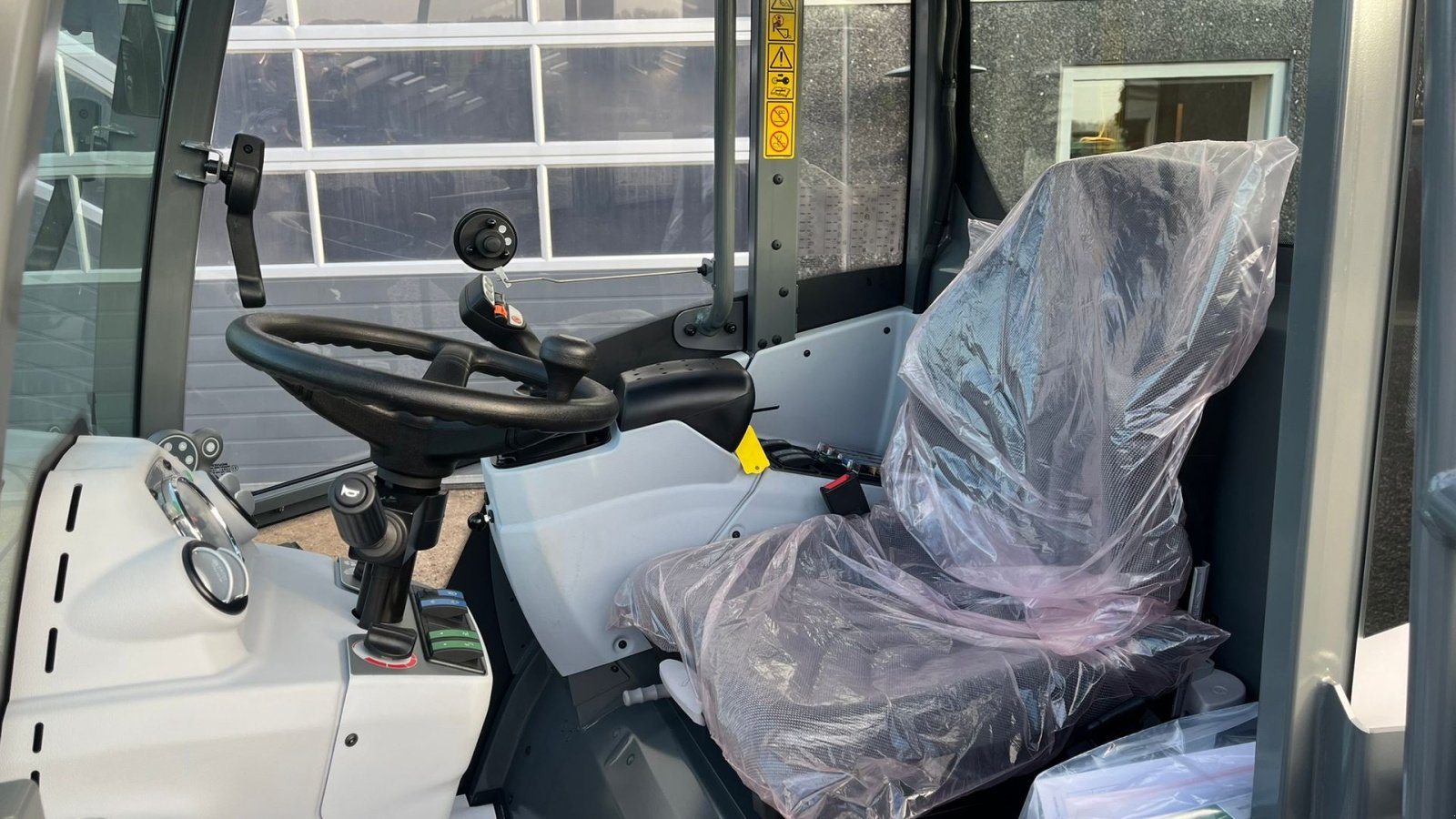 Radlader typu Kramer KL25.5T TILBUD med redskabspakke, teleskoparm, så den har stor rækkevidde og fleksibilitet, Gebrauchtmaschine w Lintrup (Zdjęcie 13)