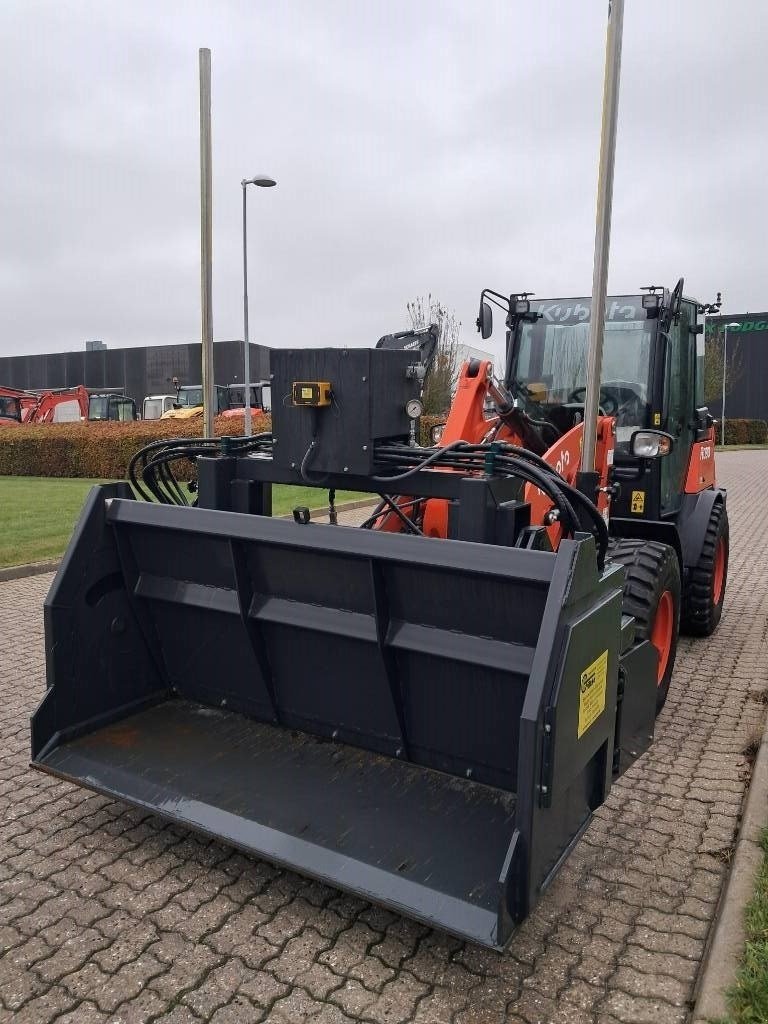 Radlader of the type Kubota R 090, Gebrauchtmaschine in Skanderborg (Picture 15)