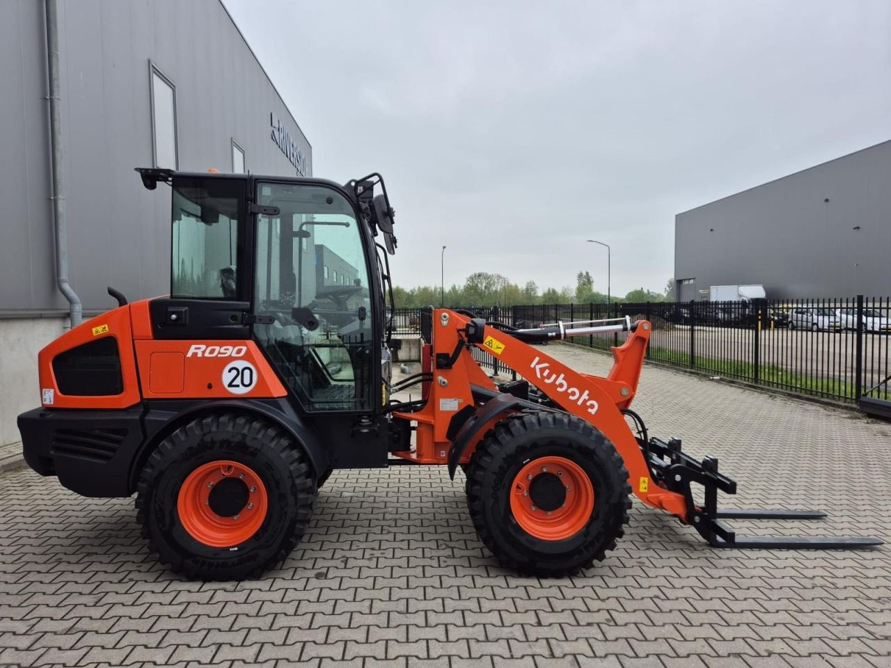 Radlader typu Kubota R090, Neumaschine v Beek en Donk (Obrázek 7)