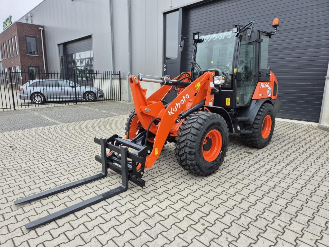 Radlader typu Kubota R090, Neumaschine v Beek en Donk (Obrázek 2)