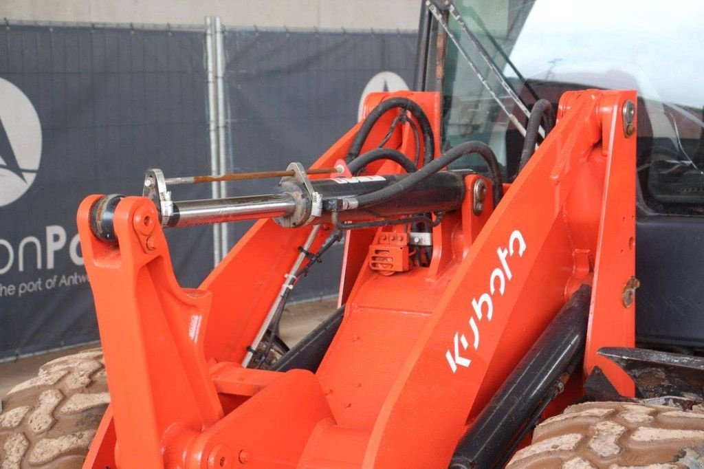 Radlader del tipo Kubota R090, Gebrauchtmaschine en Antwerpen (Imagen 11)