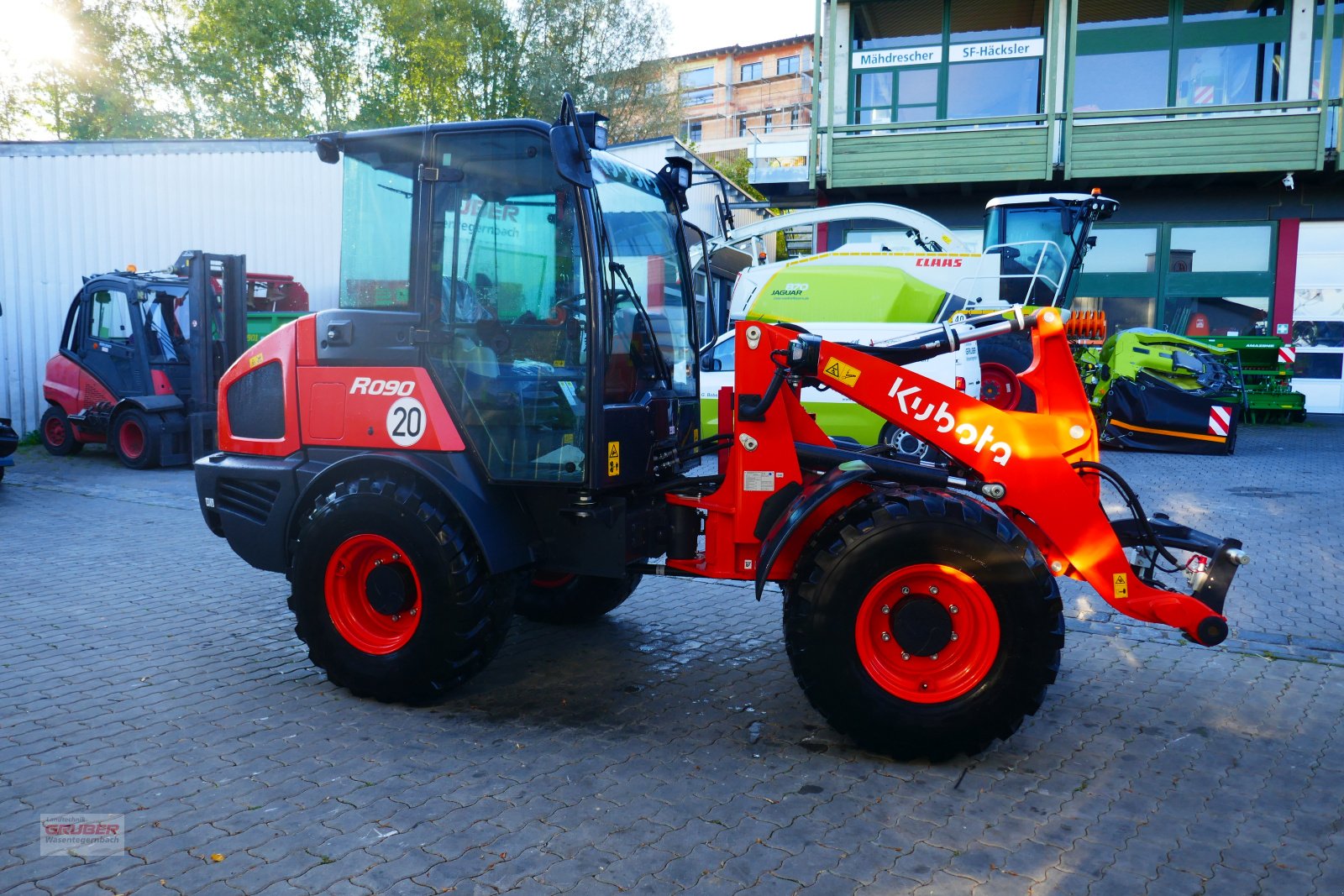 Radlader des Typs Kubota R090, Neumaschine in Dorfen (Bild 8)