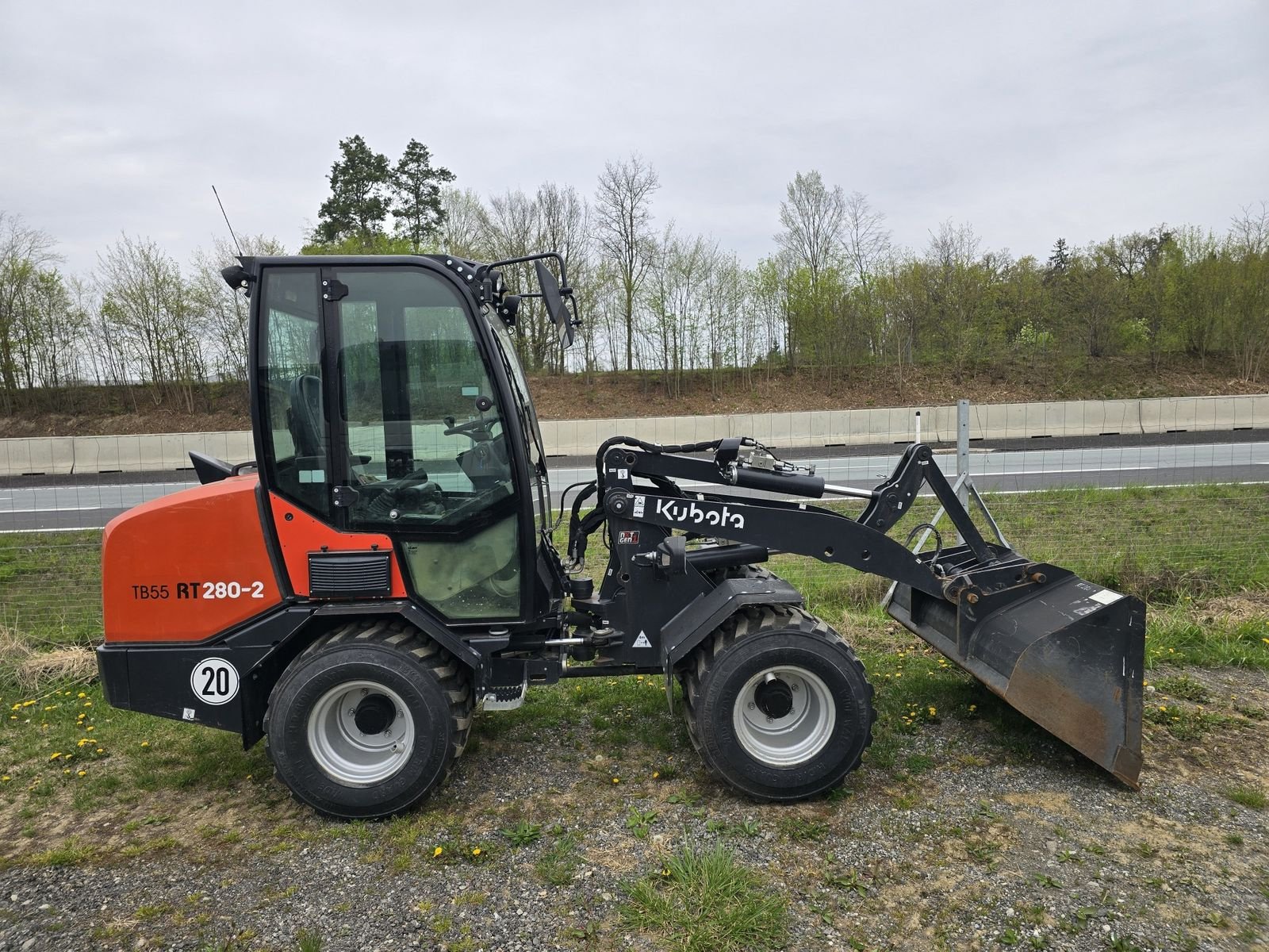 Radlader типа Kubota RT280-3, Gebrauchtmaschine в Gabersdorf (Фотография 2)