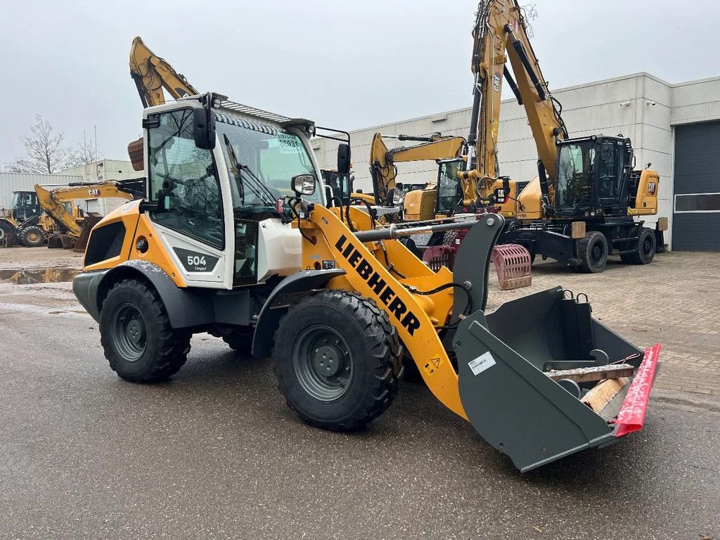 Radlader typu Liebherr 504 Compact, Gebrauchtmaschine v Doetinchem (Obrázek 3)