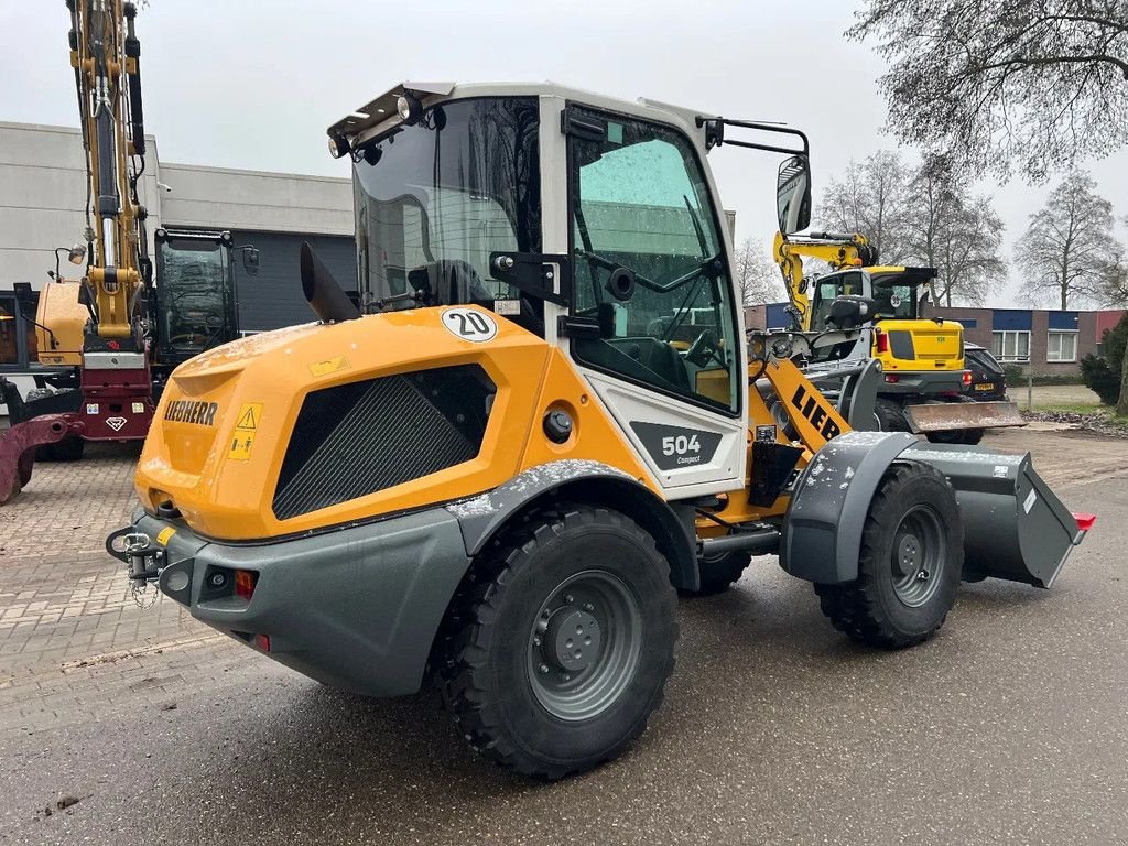 Radlader typu Liebherr 504 Compact, Gebrauchtmaschine v Doetinchem (Obrázek 4)
