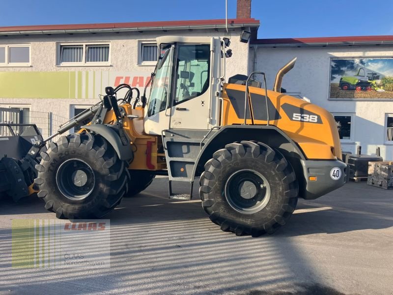 Radlader tipa Liebherr 526 - Tier 4, Gebrauchtmaschine u Cham (Slika 3)