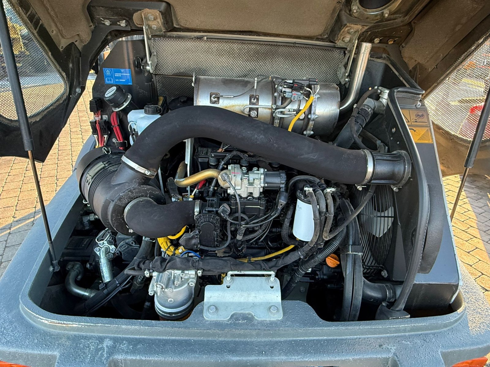 Radlader typu Liebherr L 506 Compact, Gebrauchtmaschine v Neureichenau (Obrázek 12)