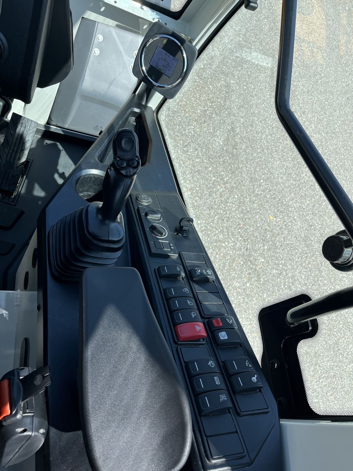 Radlader typu Liebherr L 506 Compact, Gebrauchtmaschine v Bad Leonfelden (Obrázek 6)