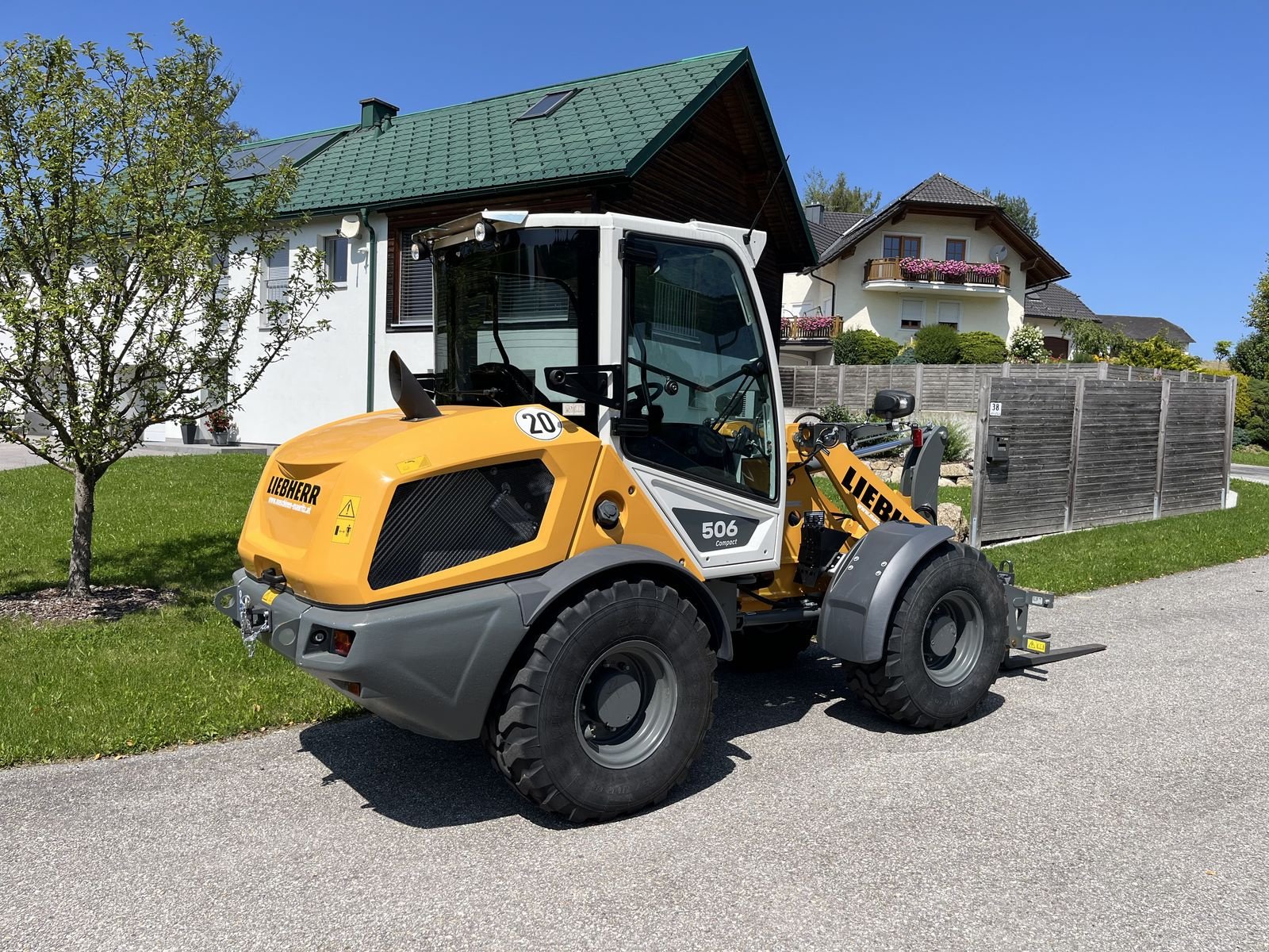 Radlader typu Liebherr L 506 Compact, Gebrauchtmaschine v Bad Leonfelden (Obrázek 2)