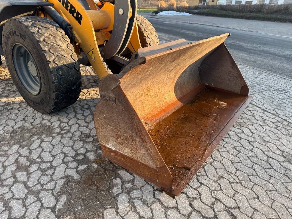 Radlader от тип Liebherr L 514, Gebrauchtmaschine в Vojens (Снимка 12)