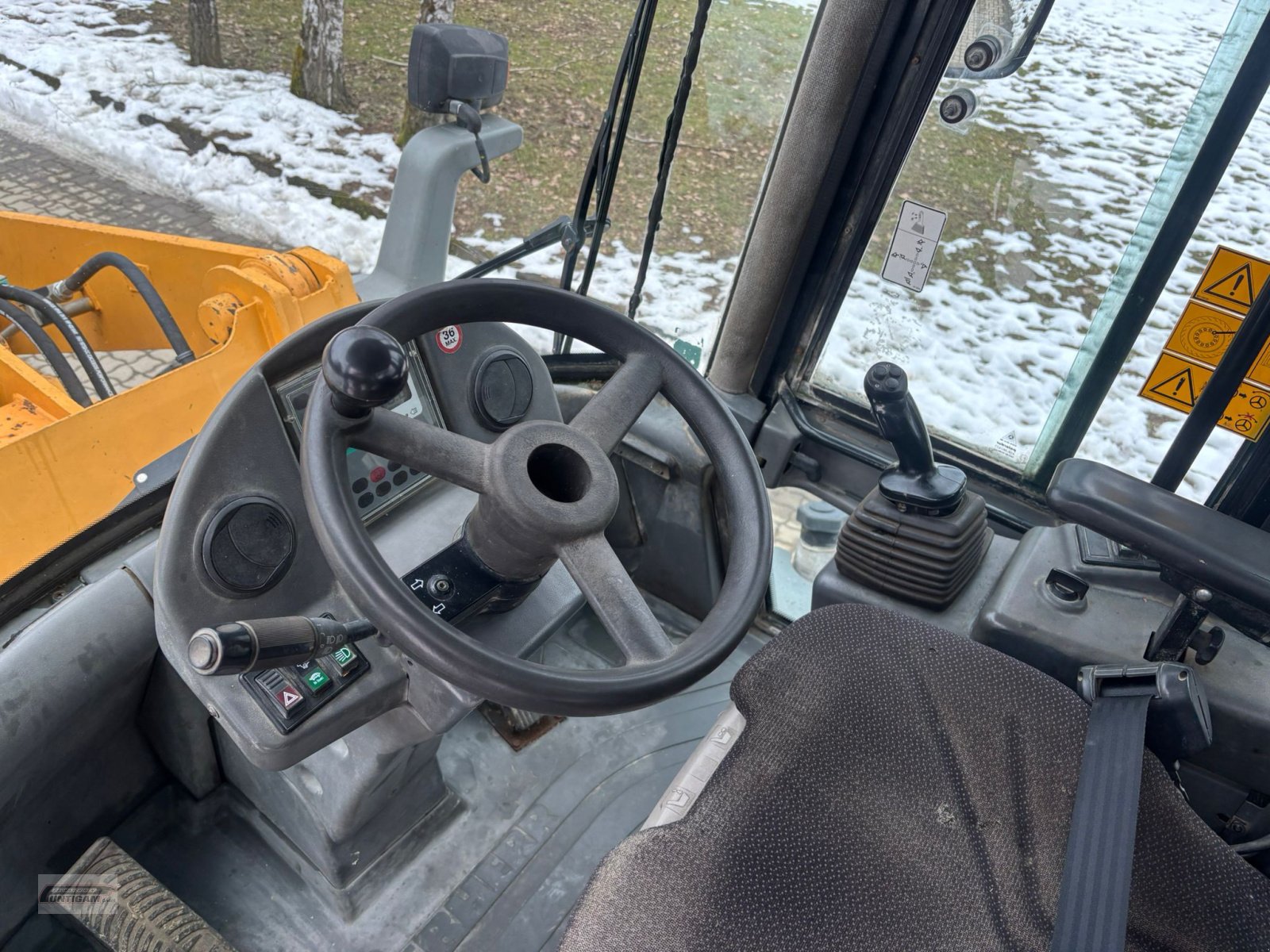 Radlader Türe ait Liebherr L 524, Gebrauchtmaschine içinde Deutsch - Goritz (resim 14)