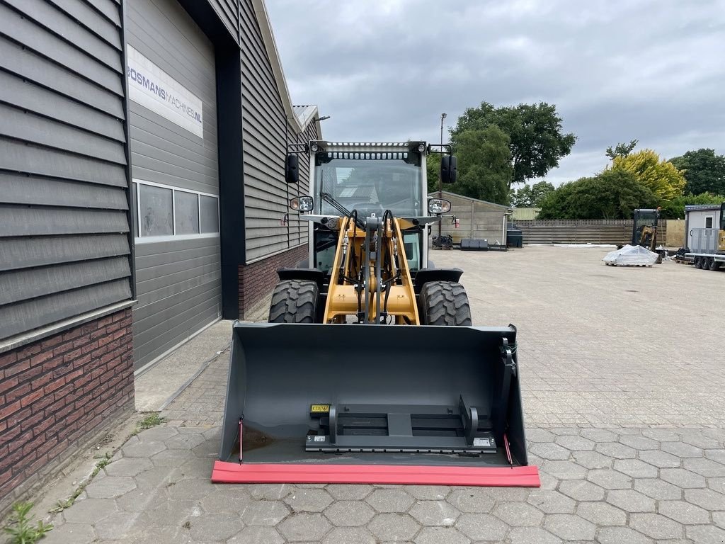 Radlader of the type Liebherr L506 C compact shovel / kniklader NIEUW &euro;775 LEASE, Neumaschine in Neer (Picture 7)