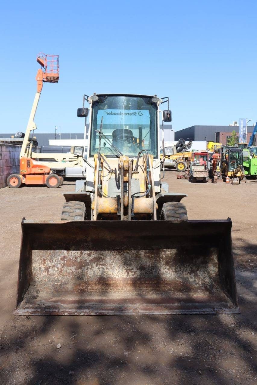 Radlader van het type Liebherr L506, Gebrauchtmaschine in Antwerpen (Foto 9)