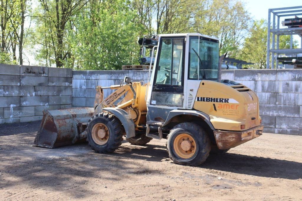Radlader van het type Liebherr L506, Gebrauchtmaschine in Antwerpen (Foto 3)