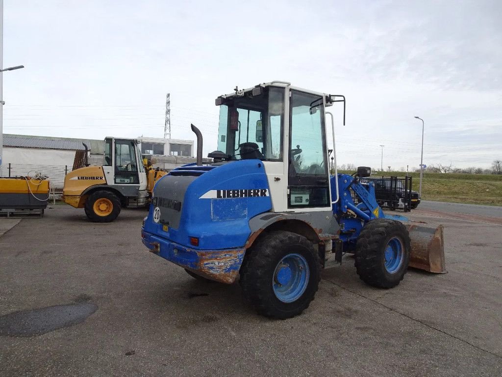 Radlader del tipo Liebherr L506S, Gebrauchtmaschine In Zutphen (Immagine 4)
