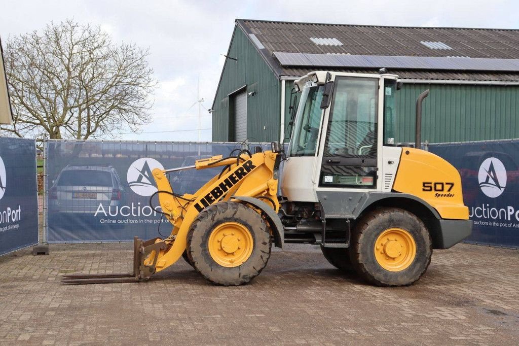 Radlader van het type Liebherr L507, Gebrauchtmaschine in Antwerpen (Foto 1)