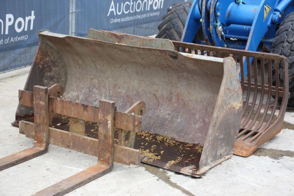 Radlader типа Liebherr L507, Gebrauchtmaschine в Antwerpen (Фотография 11)