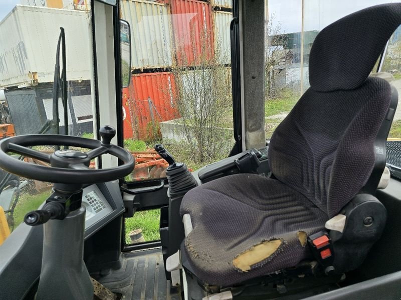 Radlader del tipo Liebherr L514, Gebrauchtmaschine en Gabersdorf (Imagen 8)